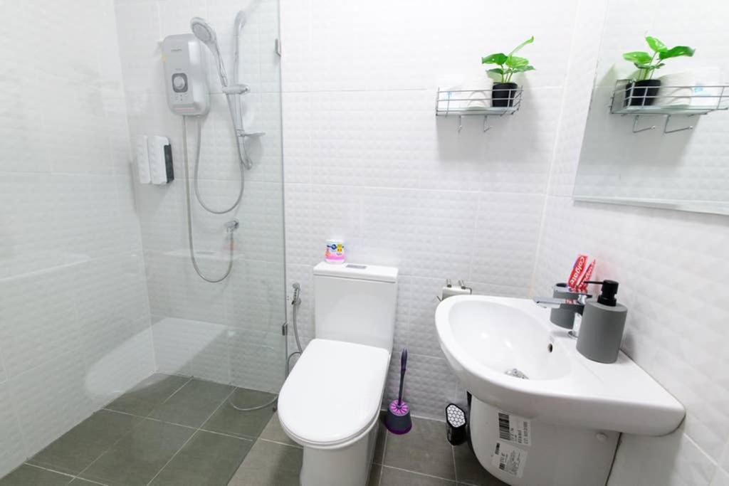 Bluebell House Hatyai - Cosy 3 Bedrooms For 10 Pax - 9 Mins Drive To Lee Grd Ban Kho Hong 외부 사진